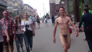 Naked fun in Moscow center