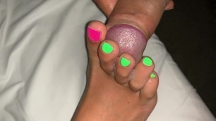 GiorgiaFeet please cum on my toes!